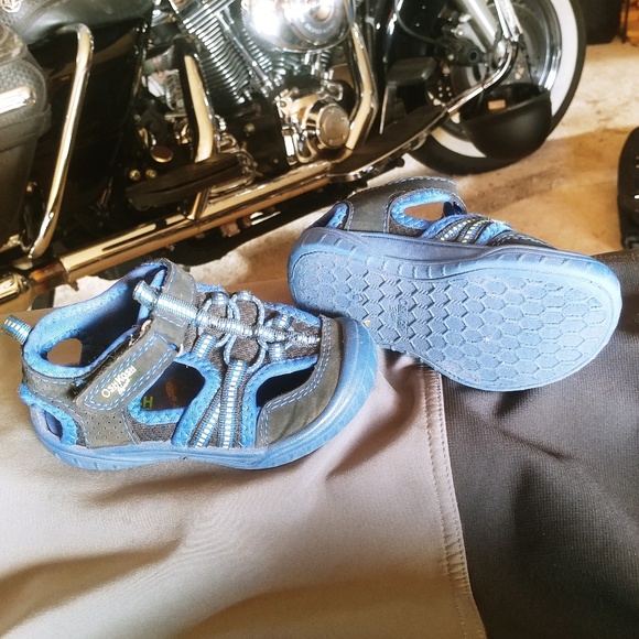 Toddler Shoe lot (5 pairs) - Picture 6 of 7